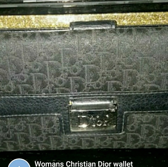 Wallet - Picture 1 of 1